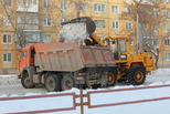 Продолжается вывоз снега с улиц Каменска-Уральского