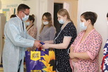 Алексей Герасимов поздравил мам новорожденных детей в перинатальном центре