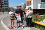 В канун Дня металлурга УАЗ поздравил семью заводчанина Ильи Мухаметьярова с пополнением семьи