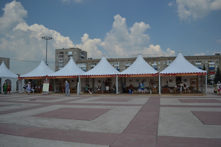 магазин сувениров в каменске уральском. уральская ярмарка. конкурс город мастеров каменск-уральский. каменск город мастеров. ярмарка на урале.