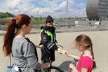 Госавтоинспекция Свердловской области призывает взрослых уделить особое внимание безопасности детей на дороге