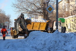 Уборка снега в Каменске продолжается