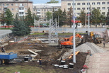 В Каменске-Уральском началась установка стелы «Город трудовой доблести»