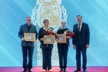 Павел Креков вручил награды лауреатам премии губернатора за выдающиеся достижения в области литературы и искусства за 2022 год