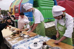 Традиционный фестиваль окрошки состоялся сегодня в Каменске-Уральском