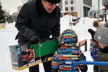 «Ёлка желаний»: министр энергетики и ЖКХ Николай Смирнов исполнил мечты двух шестилетних уральцев