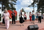 В парке «Космос» прозвучал Городской последний звонок для 374 выпускников Каменска-Уральского