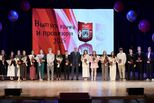 Денис Паслер вручил дипломы выпускникам Уральского государственного медуниверситета 2025 года