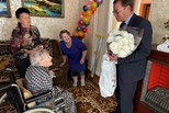 Алексей Герасимов поздравил со столетием ветерана Великой Отечественный войны Таисью Визгину