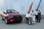 Свердловский ветеран СВО получил ключи от нового автомобиля с ручным управлением