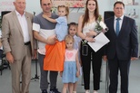 Сплетая мир своей любовью