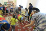 Пиратская вечеринка в… детском саду. Команда библиотекарей участвует в Новогоднем марафоне «Верим в чудо, творим чудо!»