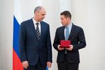 Денис Паслер вручил государственные награды Российской Федерации и награды Свердловской области выдающимся уральцам